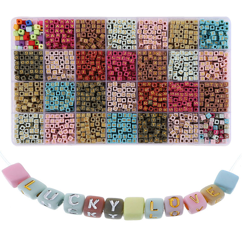 5MM小方块 彩金A-Z英文字母 28格套盒珠子 3000颗左右 diy手工串珠手链项链钥匙扣手机链 饰品配件