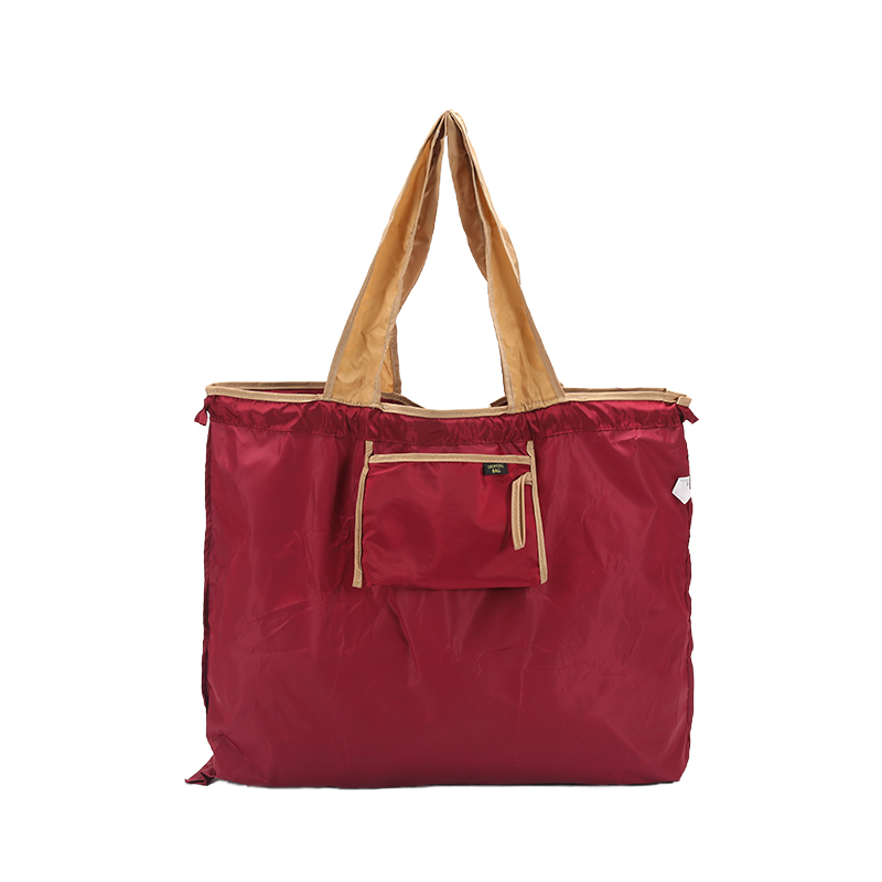 一件可重复使用的购物袋，防漏，带肩带和加固底部的方形设计，用于杂货，旅行和日常使用