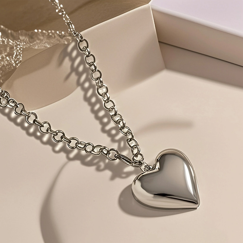 1 silver three-dimensional love necklace black rope choker necklace personalized accessories with retro sweet and cool charm for modeling