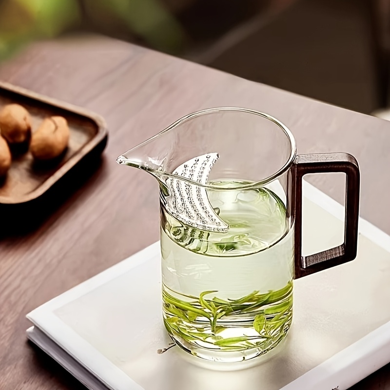 1pc带滤网玻璃公道杯，适用于茶友分茶匀茶、居家功夫茶冲泡、办公茶叶品鉴的实用茶具 