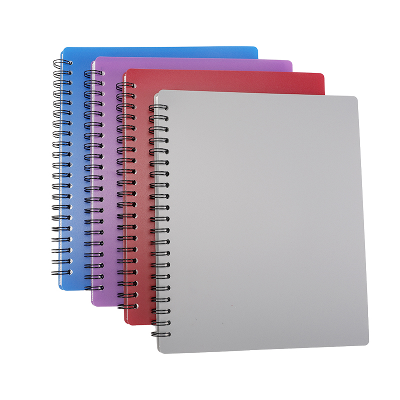 1 spiral album with frosted cover, suitable for storing photo cards and handicrafts, very suitable for organizing and saving wedding and travel memories