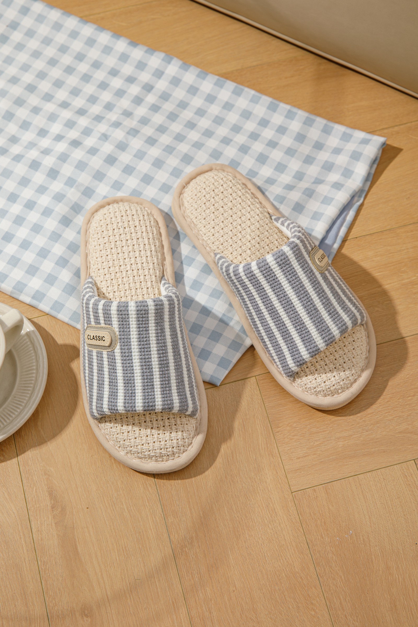 Cotton slippers