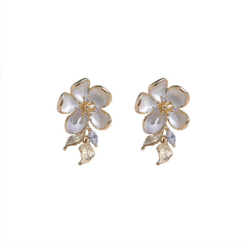 French-style gentle flower earrings Women's Light luxury oil drop petals zircon earrings niche design earrings