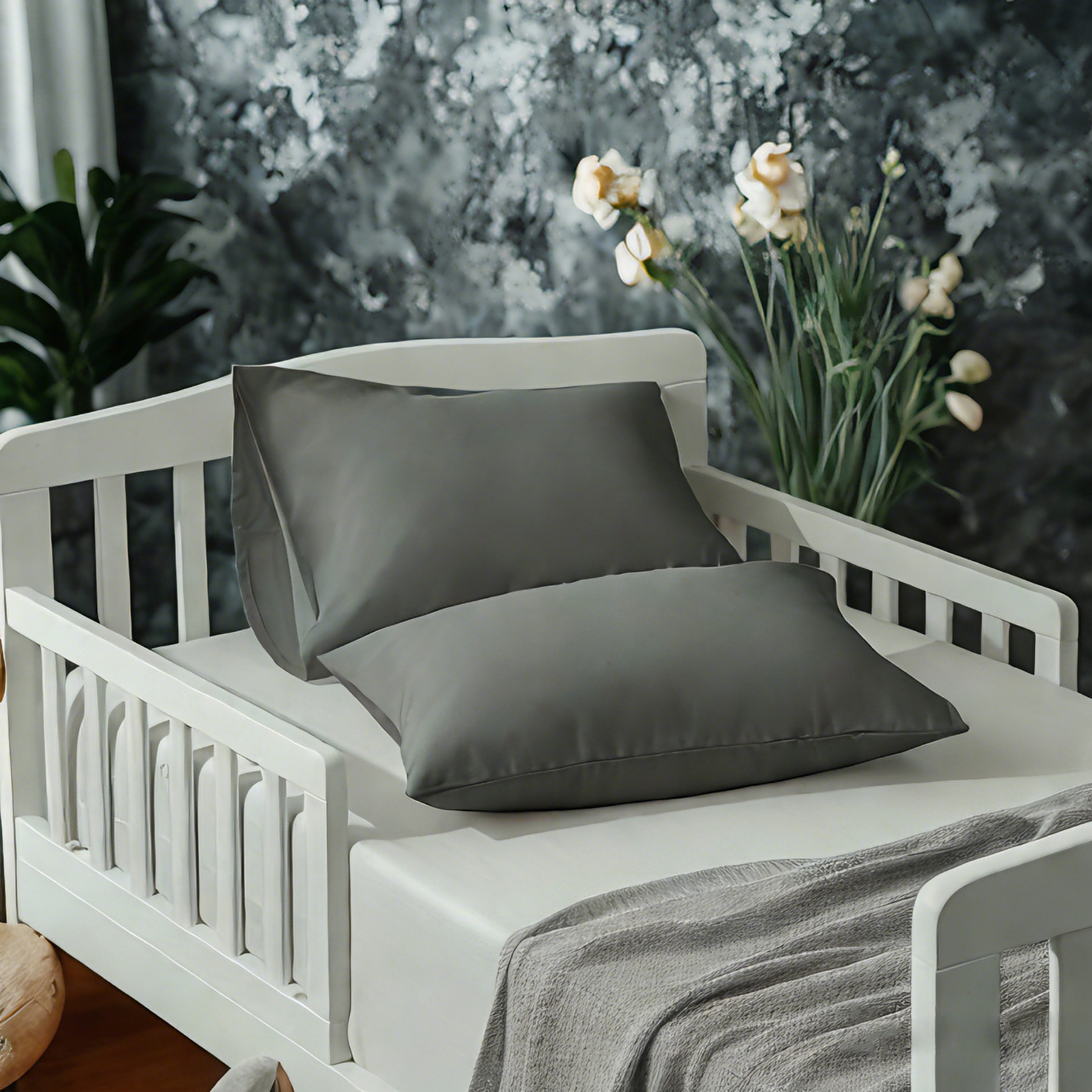 2 Microfiber Toddler Pillowcases, Super Soft and Cozy Baby Pillowcases，envelope closure and zipper closure