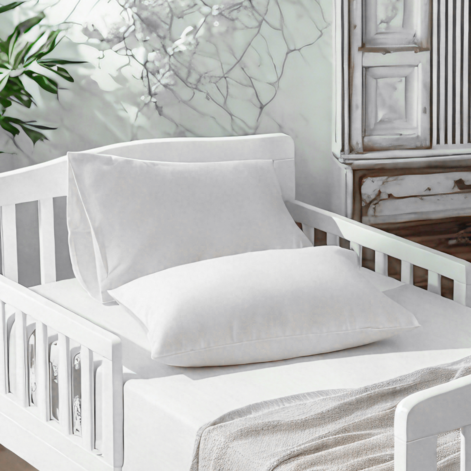 2个超细纤维幼儿枕套，超柔软舒适的婴儿枕套，信封式和拉链式两种