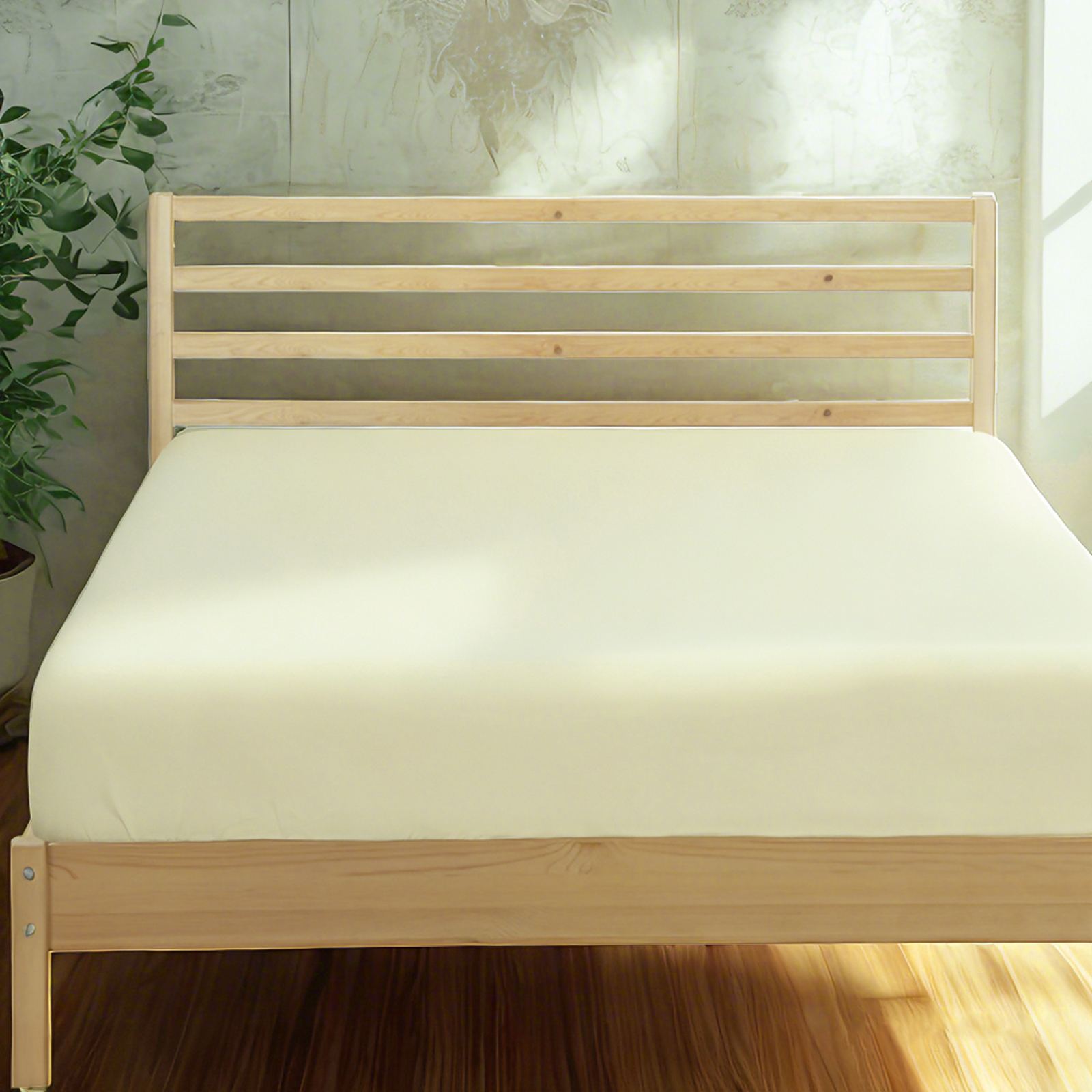 Microfiber Fitted Sheet, Ultra-Soft and Durable, Wrinkle, Fade, Stain Resistant, Deep Pocket, Ivory