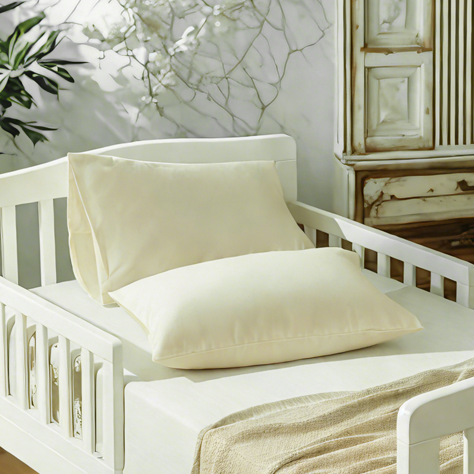 2个超细纤维幼儿枕套，超柔软舒适的婴儿枕套，信封式和拉链式两种