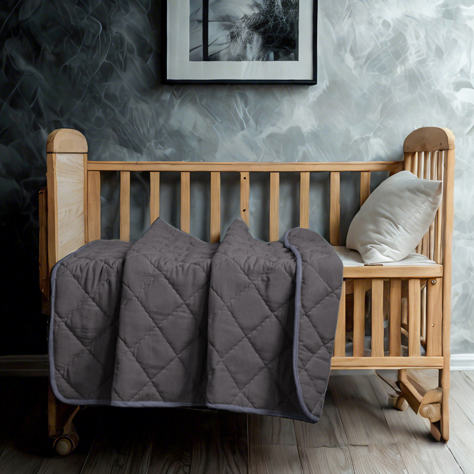 轻巧羽绒替代品幼儿被，温暖柔软的婴儿绗缝毯子