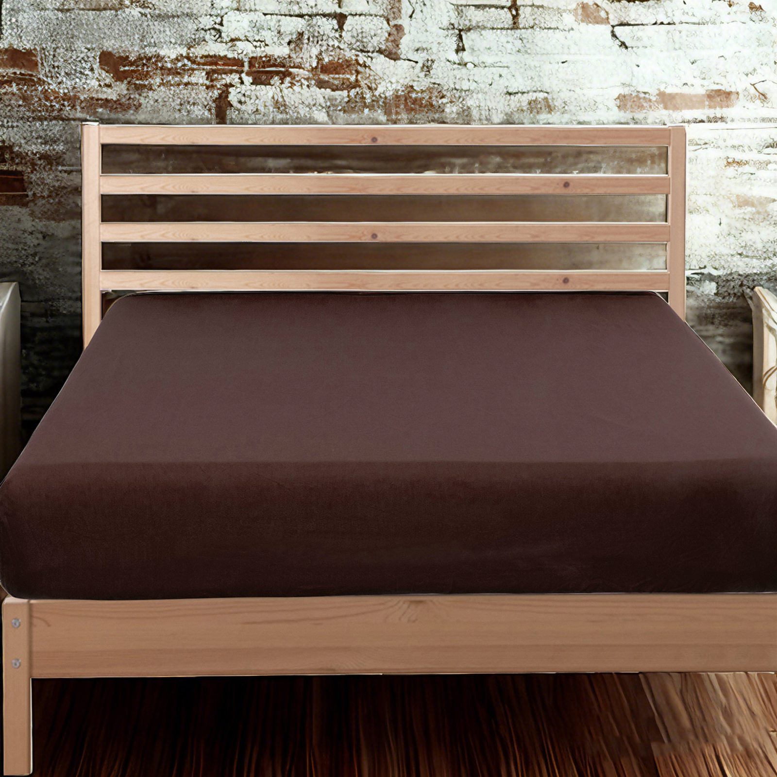 超细纤维床笠，超柔软耐用，抗皱、防褪色、防污渍，深口袋设计，巧克力