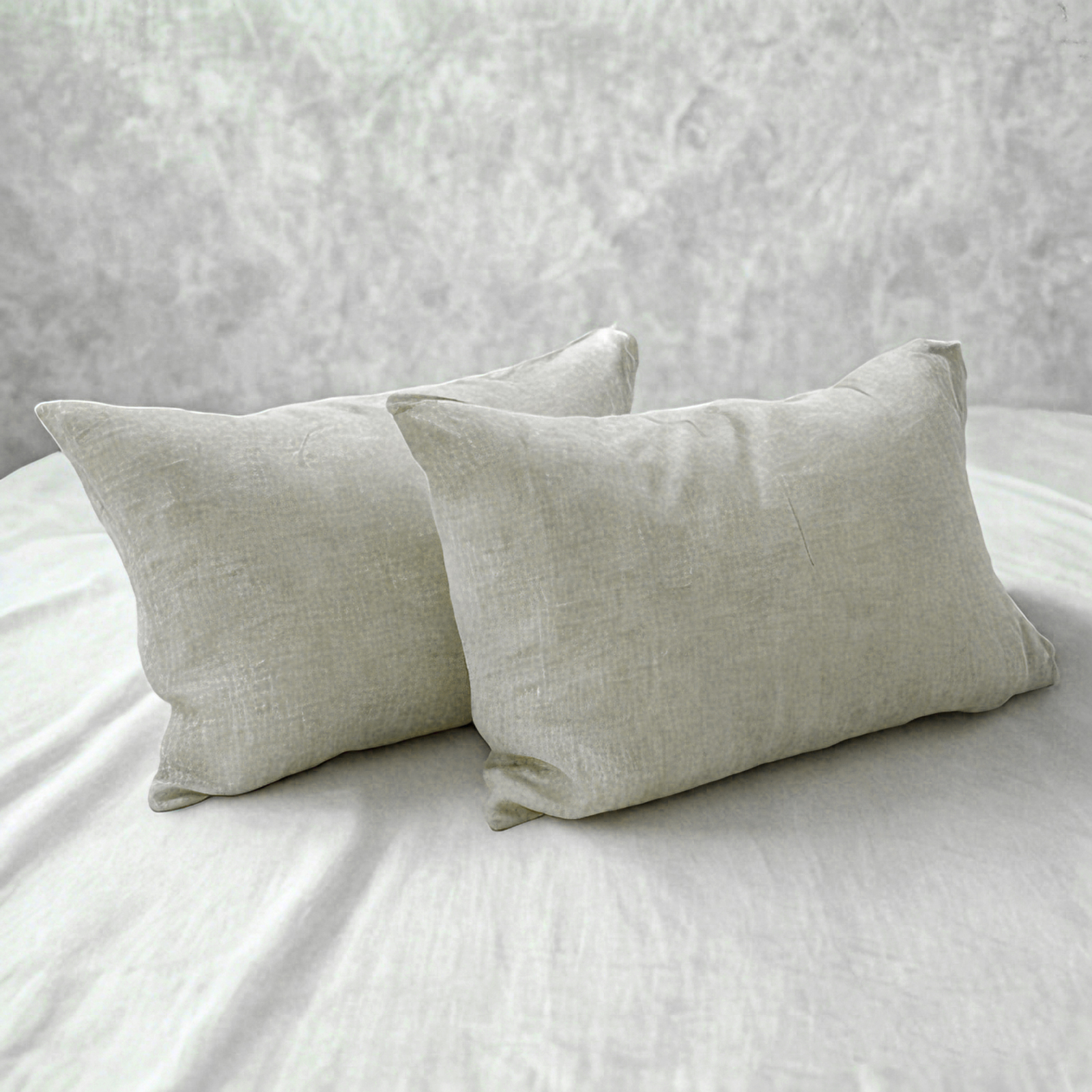 2 French Linen Pillowcases, Breathable and Cooling Pillow Cases with Envelope Closure