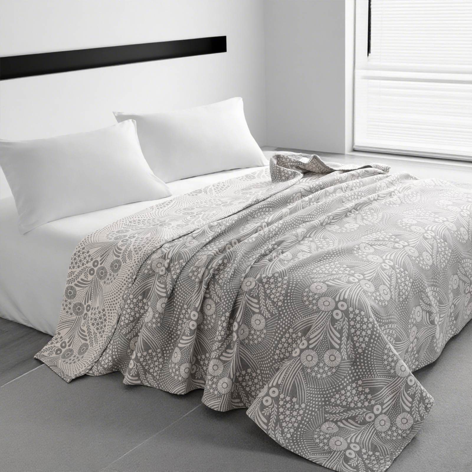 3-Layer Cotton Muslin Bed Blanket, Soft and Breathable Quilt for Adults, for All-Season Couch Sofa