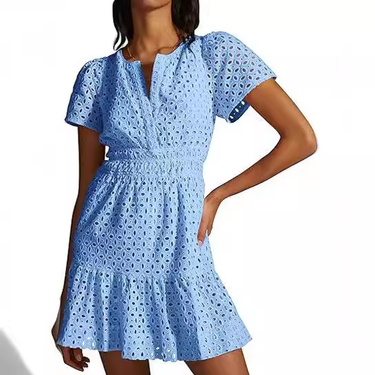 V领A字型镂空蕾丝褶皱短袖迷你连衣裙