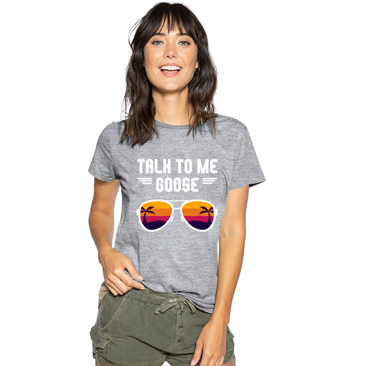 休闲宽松短袖时尚女装