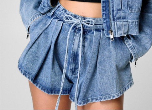 采购产品妇女的牛仔夹克&工装短裤集，妇女的牛仔工作套装，2025春季街头时尚服装