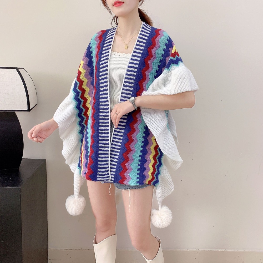 新款开叉长款披肩女外搭荷叶边女装旅游春季