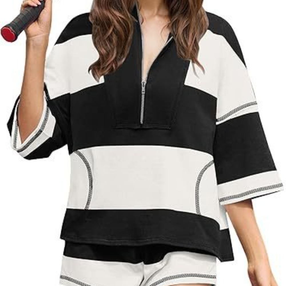 女士条纹半袖超大衬短裤休闲运动服两件套