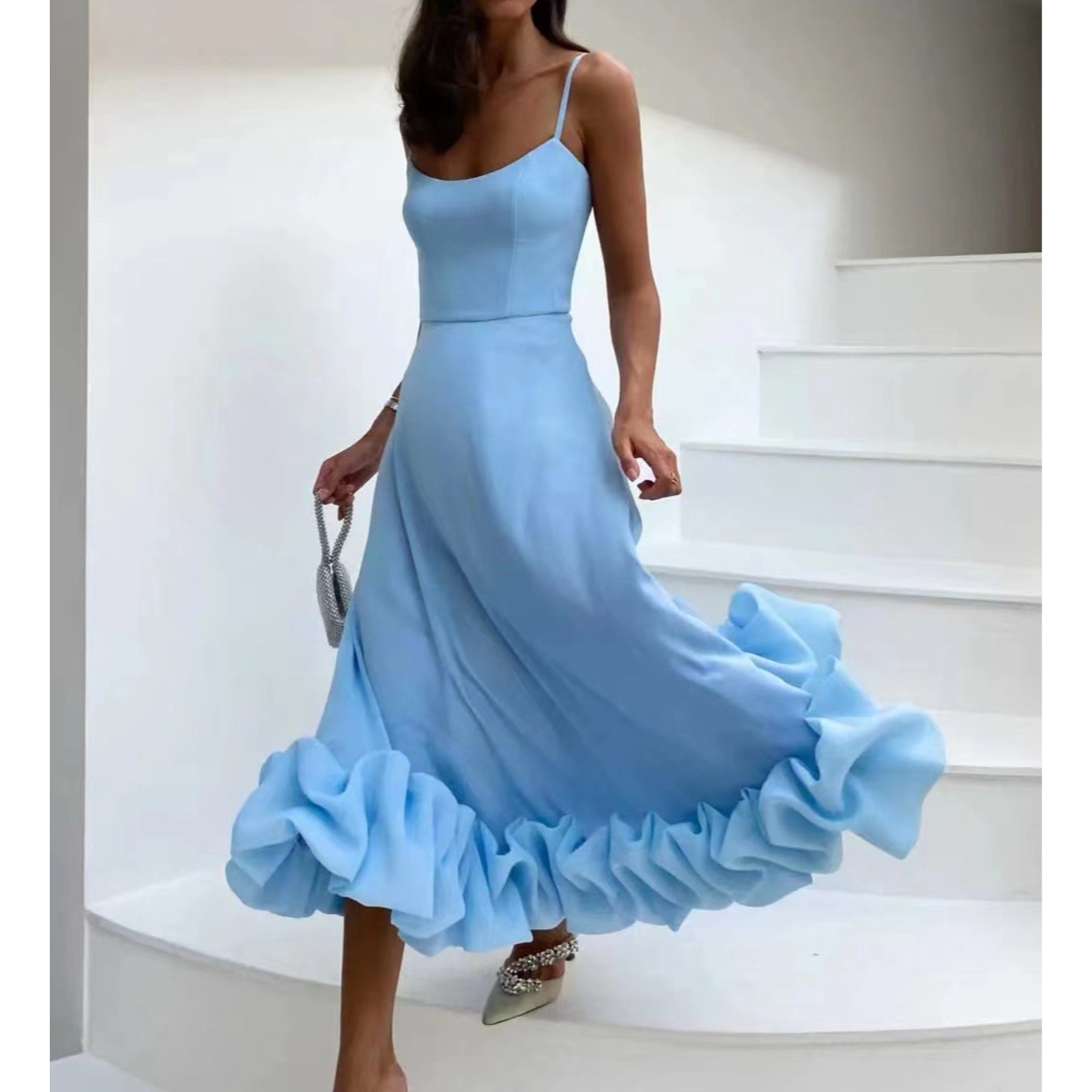 时尚吊带大摆立体花朵A字裙