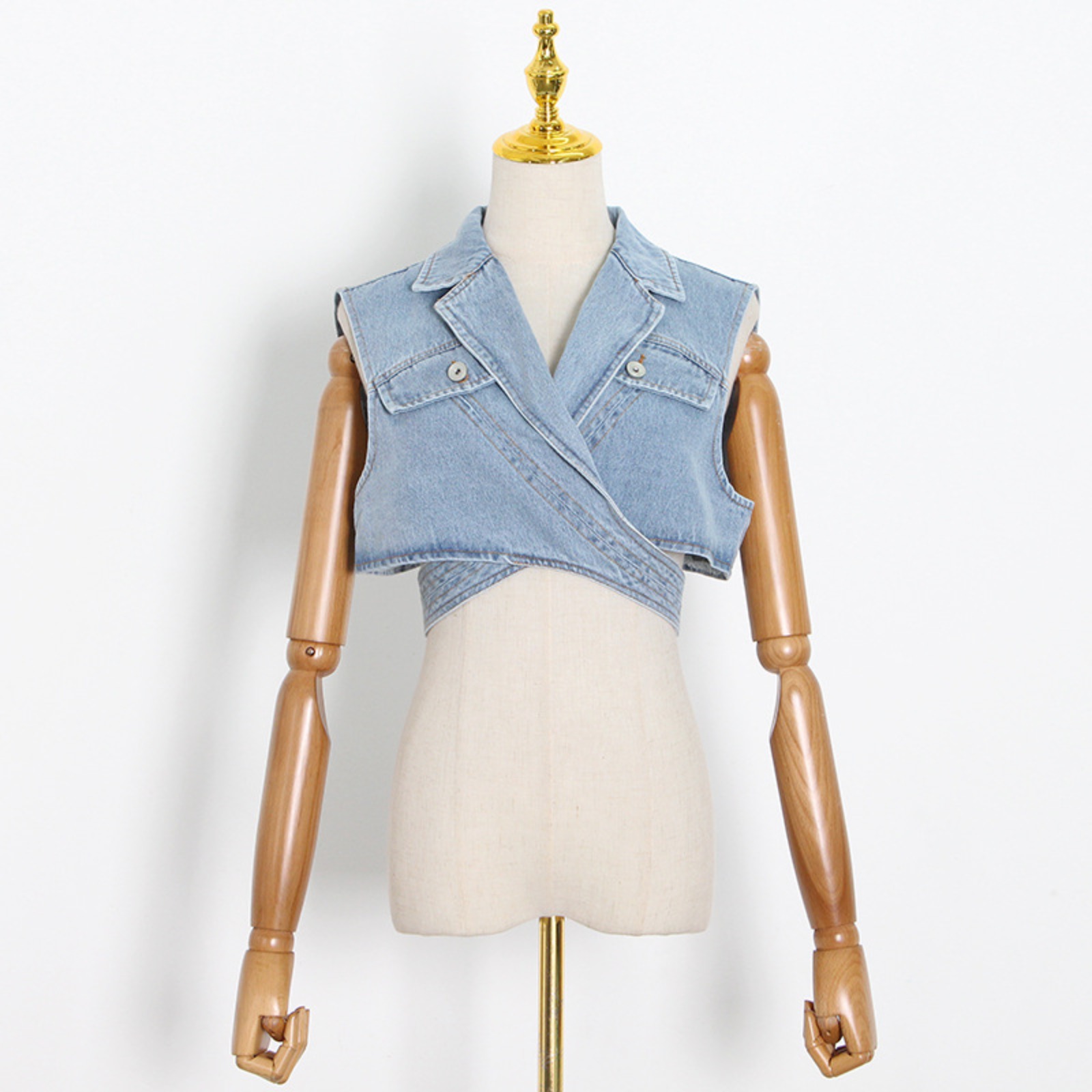 欧美性感交叉系带设计感牛仔衣2025夏新款翻领无袖牛仔短款马甲女