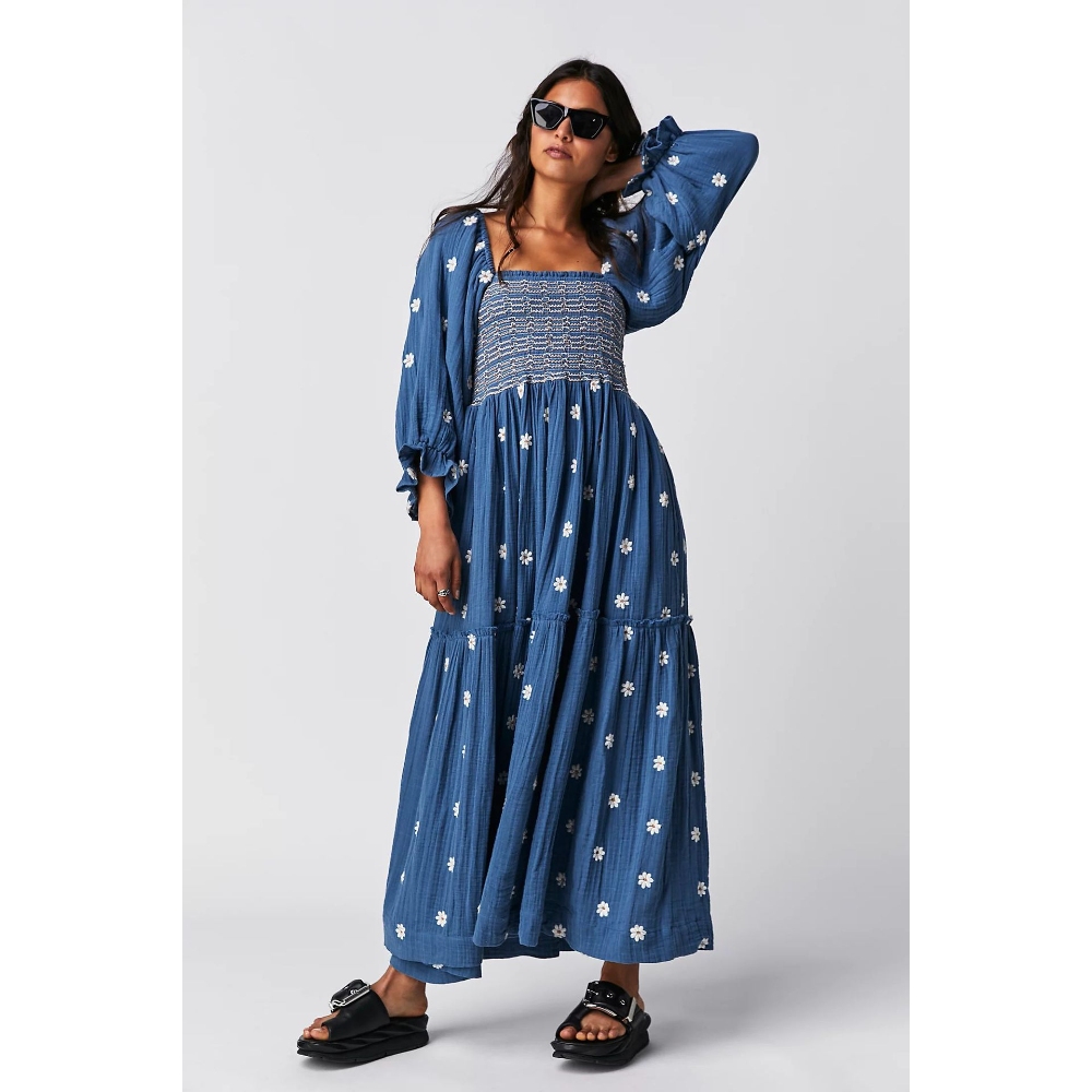 Women's Floral Embroidered Maxi Dress Square Neck Puff Sleeve Smocked Waist Tiered Boho Dress Flowy Casual Ruffle Hem Fall Dress with Pockets, Lightweight Long Dress for Autumn Transition