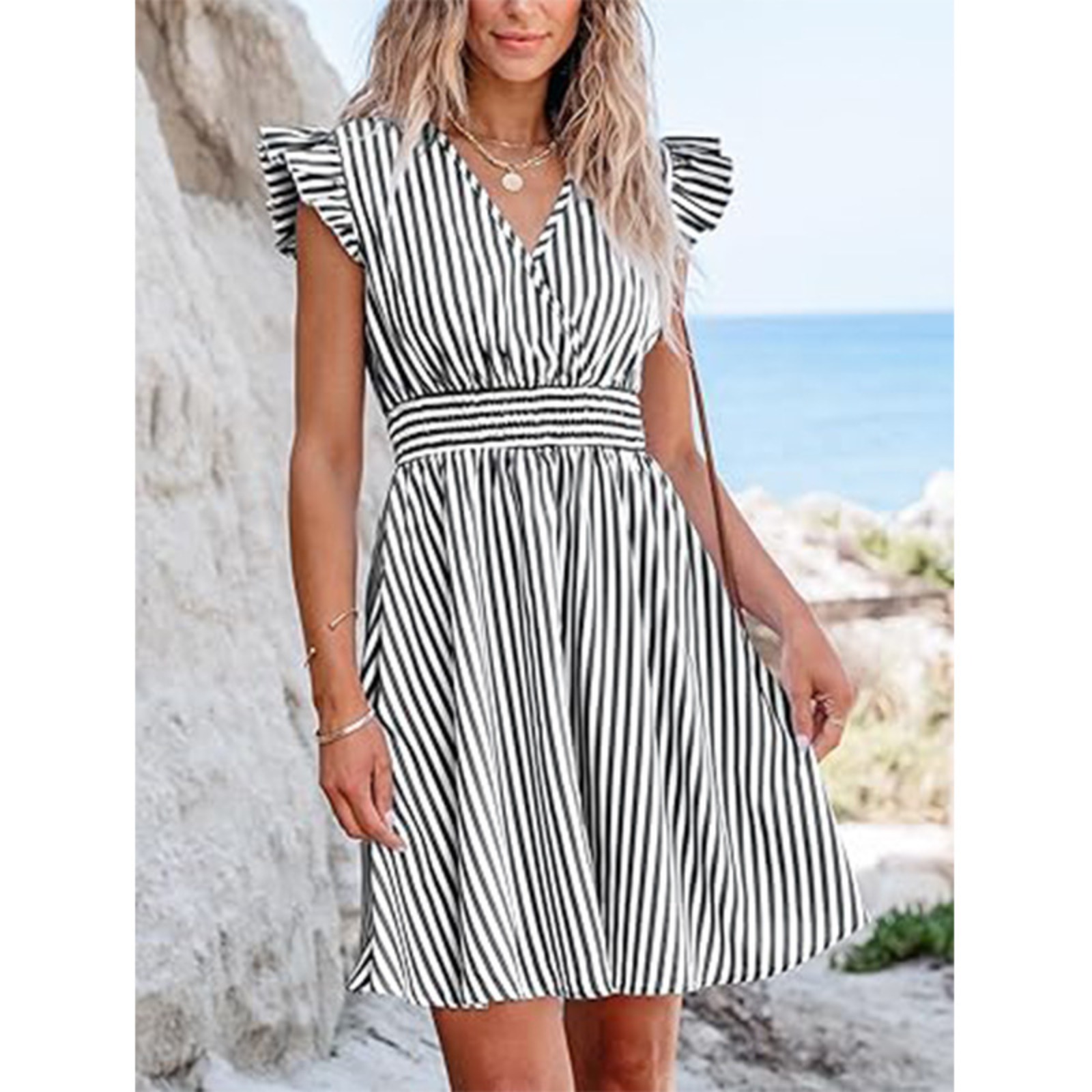 A字型短裙V领蝴蝶袖条纹缩褶腰部款条纹连衣裙