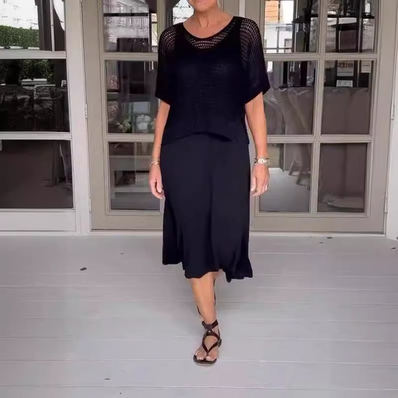 新款镂空针织衣裙套装休闲纯色圆领针织罩衫和打底吊带连衣裙套装