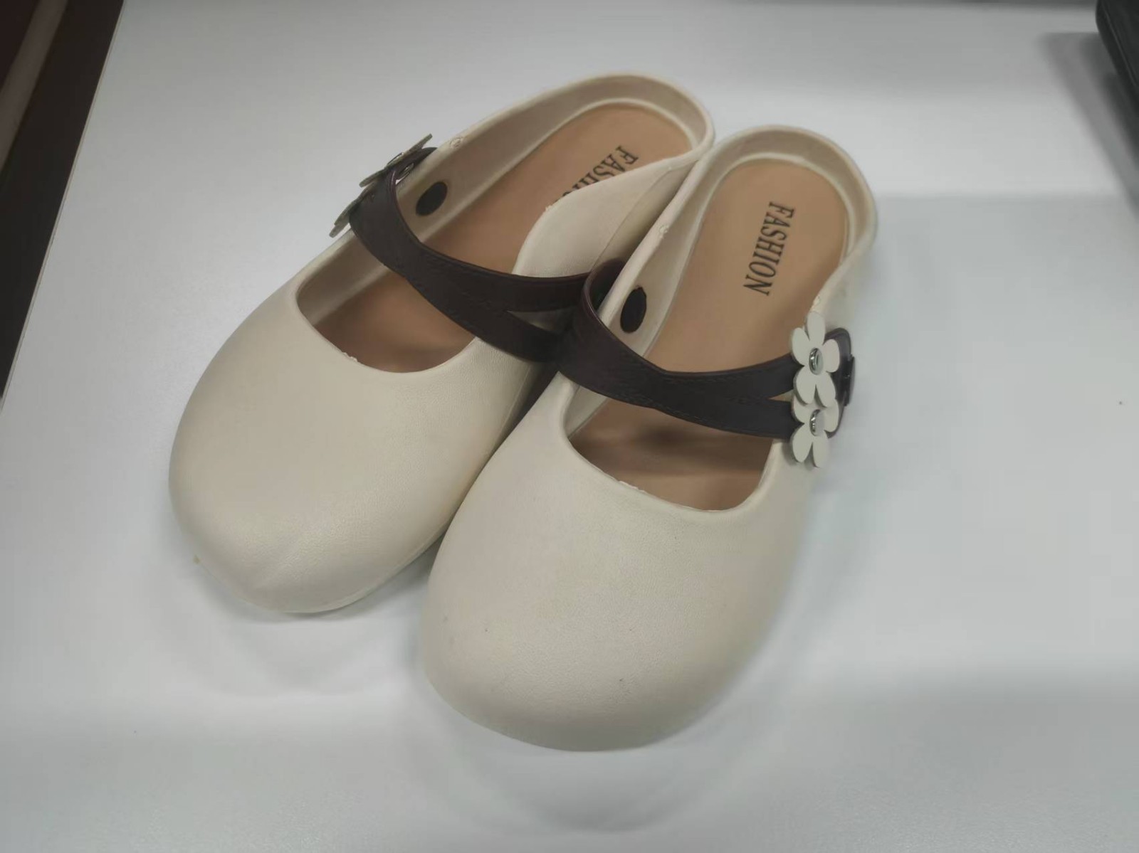 好运达花朵拖鞋