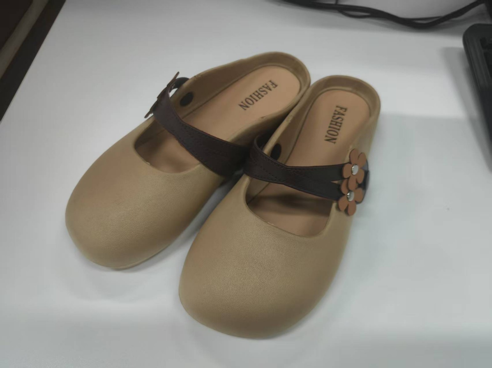 好运达花朵拖鞋