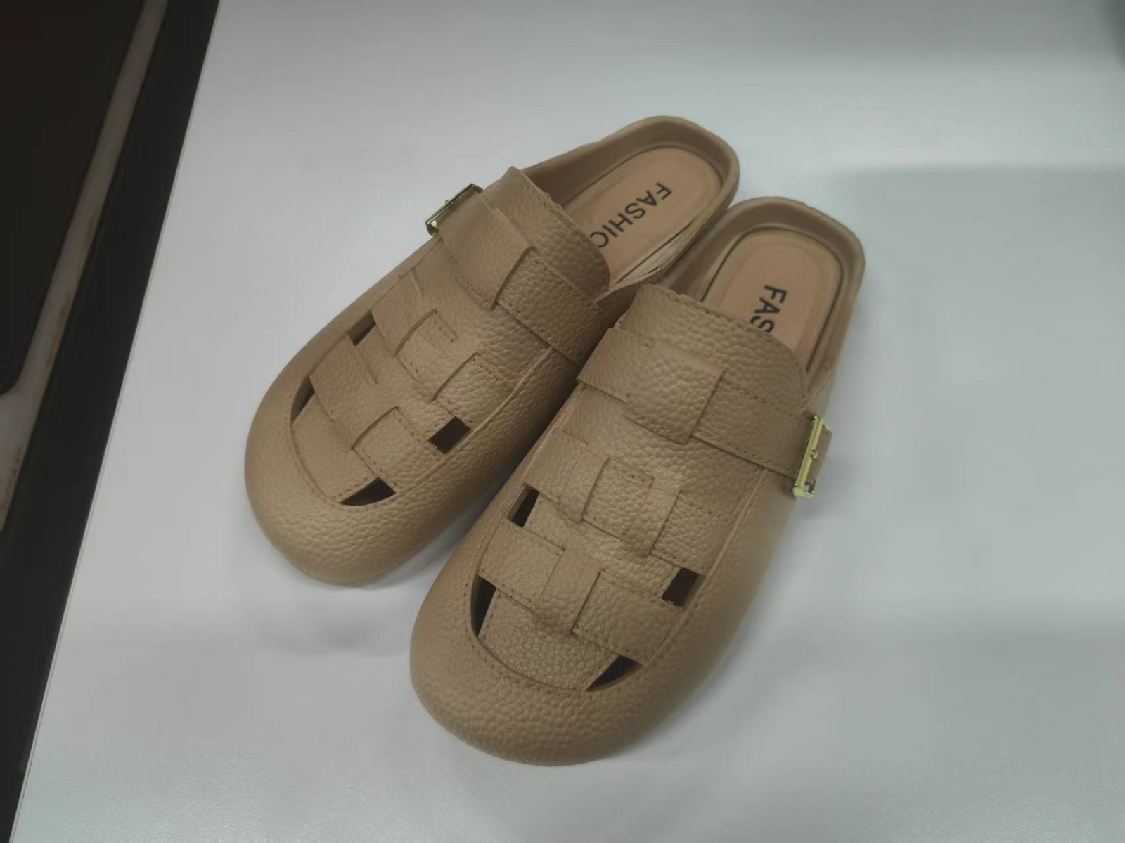 好运达环扣半包拖鞋