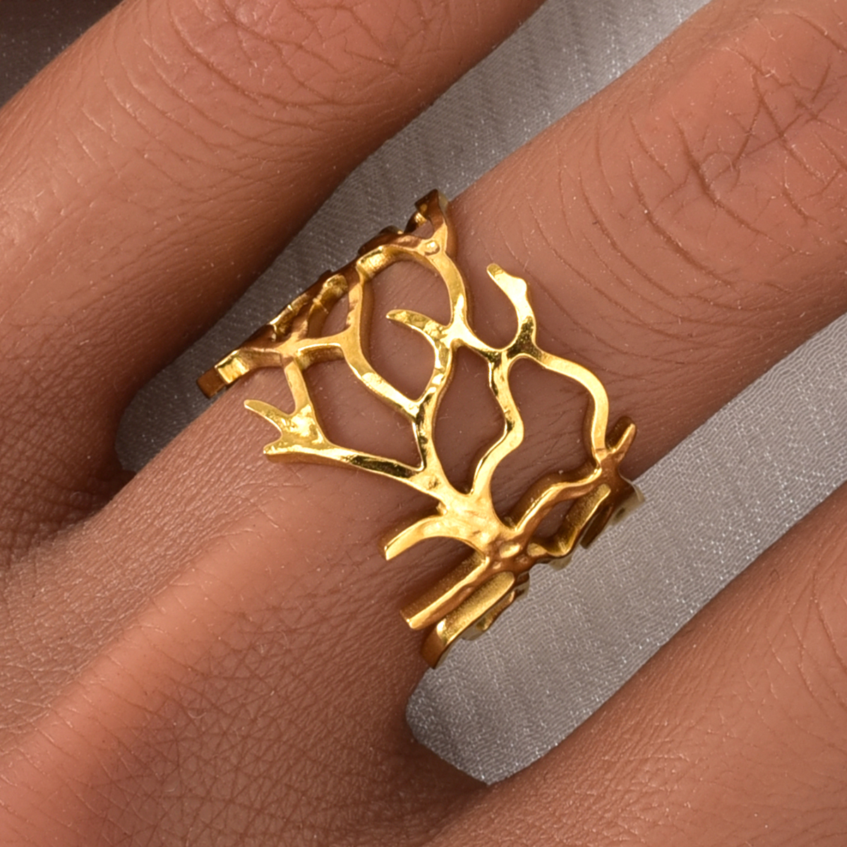 European and American new cross-border fashion coral stainless steel ring opening ring retro personalized design bracelet ring