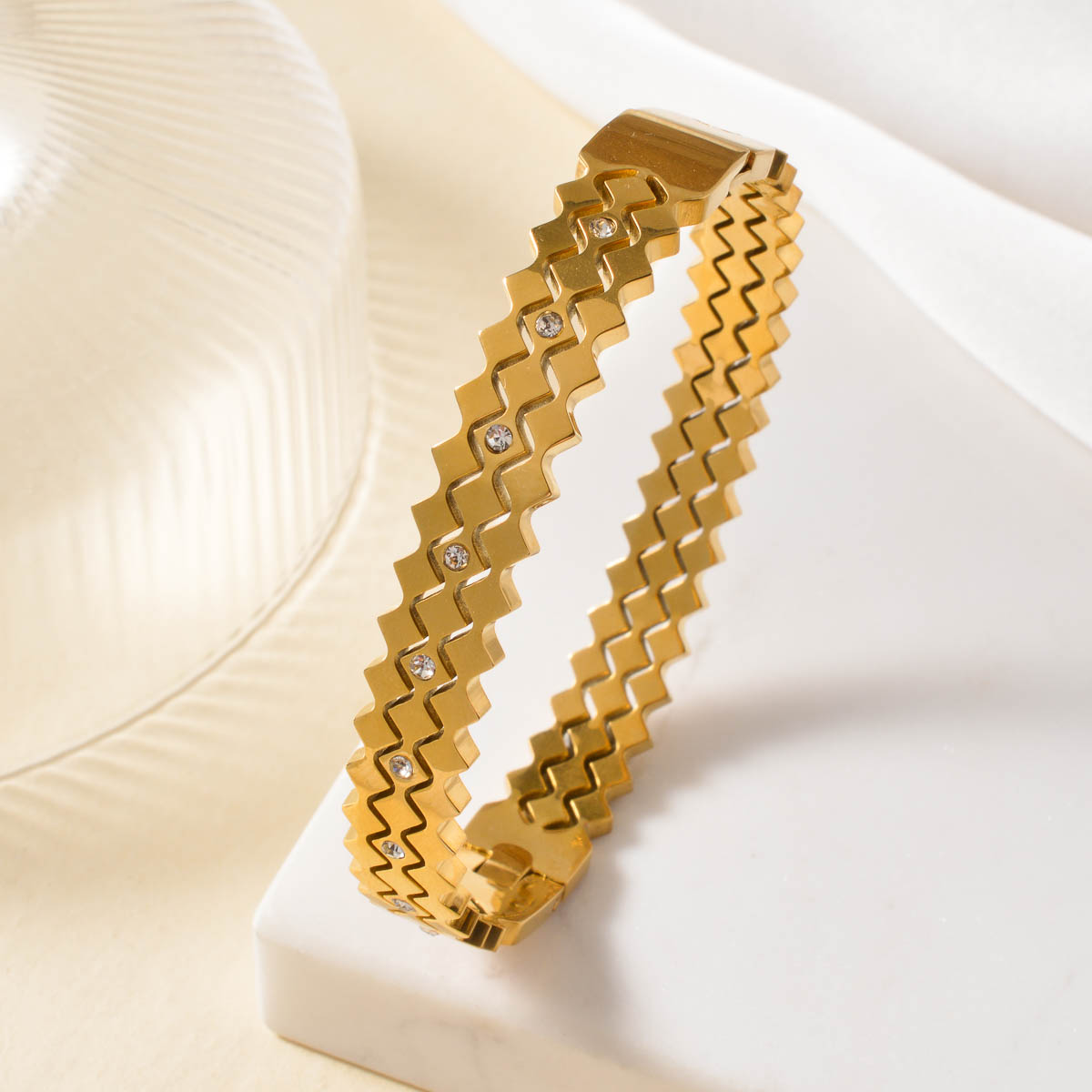 Cross-Border fashion hot style all-match elegant bracelet simple diamond-shaped micro-inlaid zircon niche design advanced sense bracelet