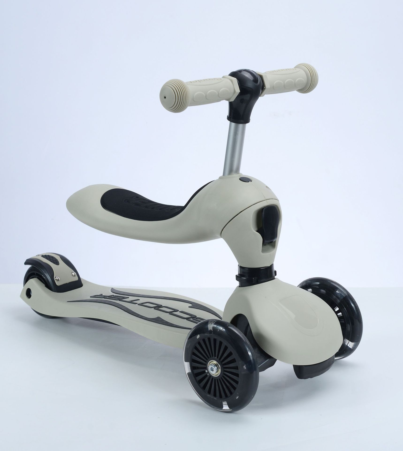 scooter儿童三合一滑板车多功能闪光三轮1-3-6-9岁宝宝座椅溜溜车