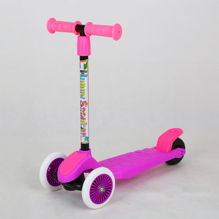 Foreign Trade Amazon's New Children's Skateboard Cartoon Baby Toys with Liftable Three Wheel Scooters Directly Supplied by Manufacturers