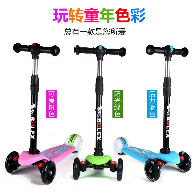 Factory direct selling children's flash three wheel scooters for boys and girls aged 3-12, one button folding scooters for boys and girls