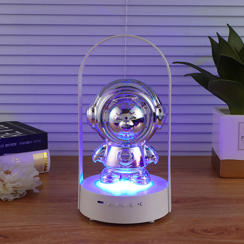 玻璃宇航员台灯家用蓝牙音箱七彩发光露营灯轻奢氛围灯