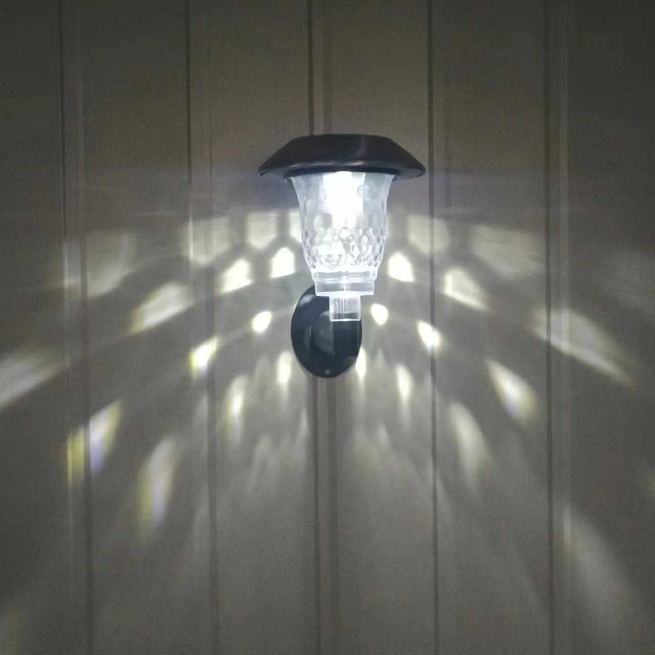 草坪灯太阳能观景灯户外北欧庭院灯花园欧式太阳能灯灯氛围灯照明