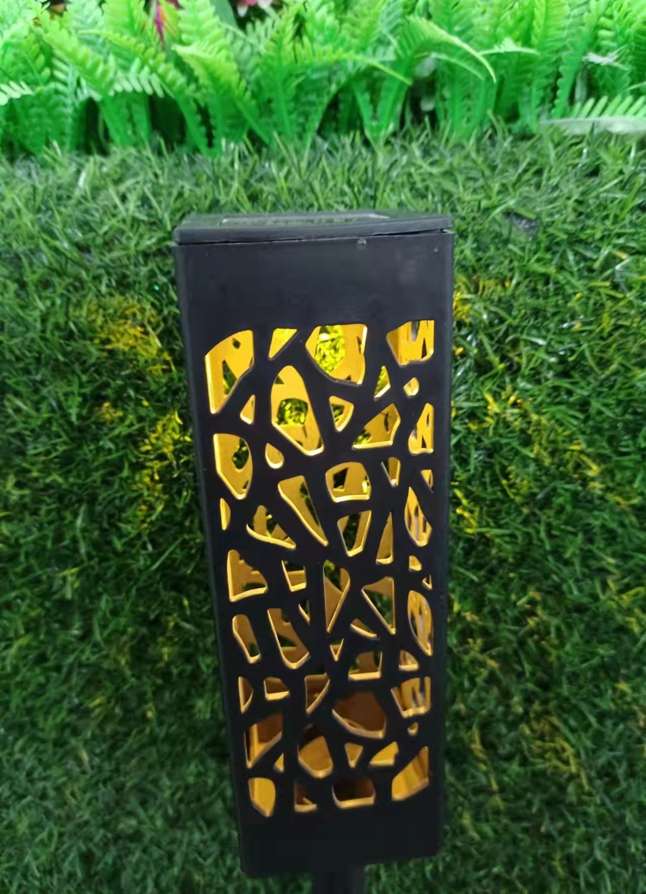 户外草坪灯镂空灯 防水照明太阳能景观灯户外公园露营LED草坪灯