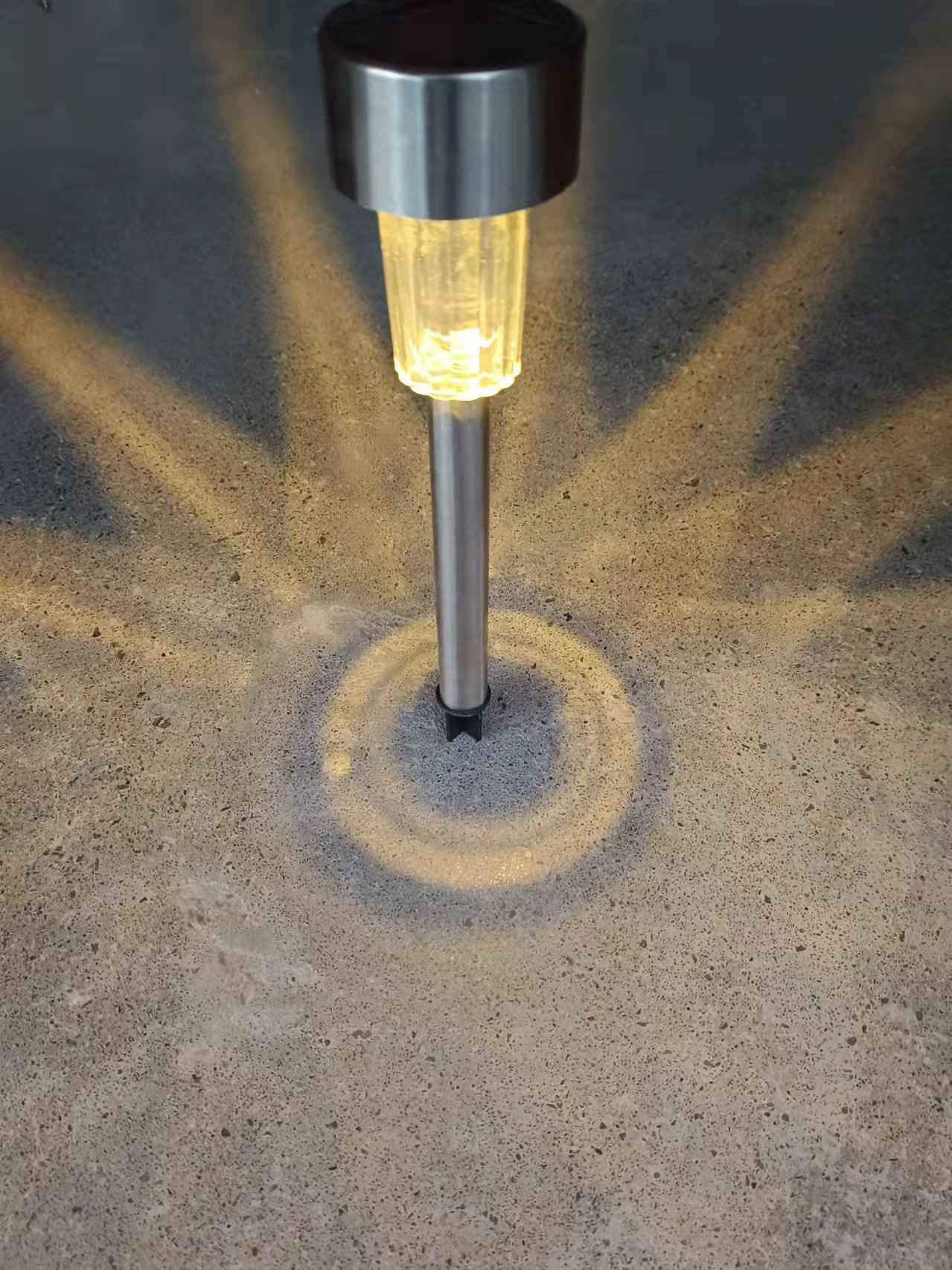 批发户外防水不锈钢草坪灯 插地庭院灯 LED太阳能景观灯