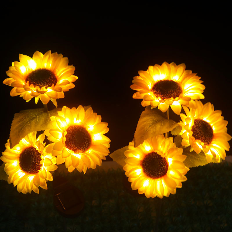 厂家供应新款太阳能3头向日葵花灯 户外led仿真花灯向阳花草坪灯