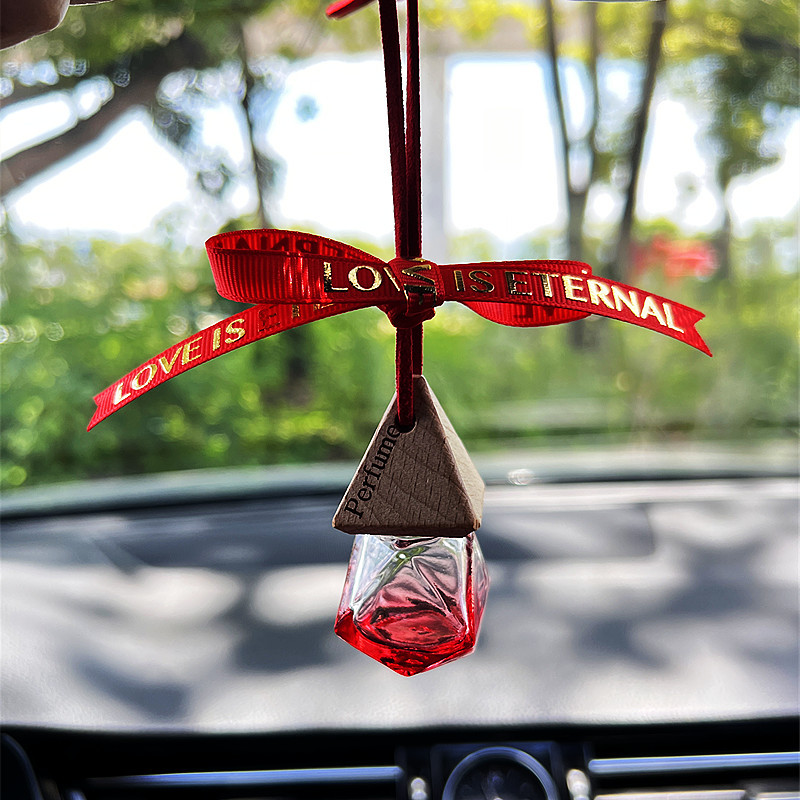 汽车香水瓶木质三角盖8ml菱形彩色玻璃空瓶车载香薰 可爱彩色飘带