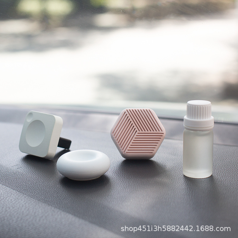 无火香薰精油汽车内车载熏香家用卧室客厅办公室香水卫生间硅藻土