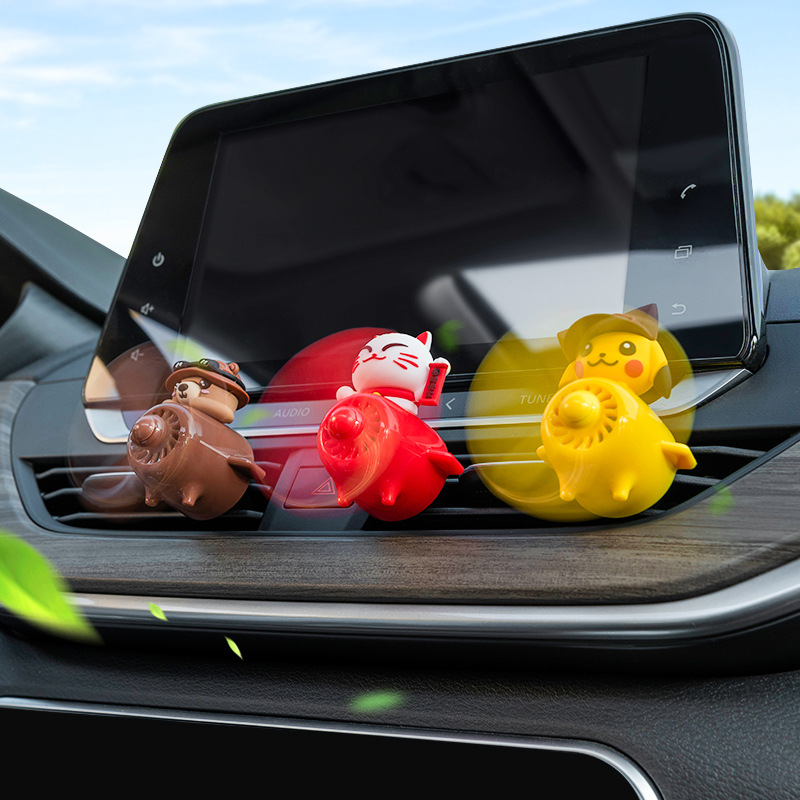 加工定制出风口香薰 车载卡通汽车装饰用品香水空调出风口香薰