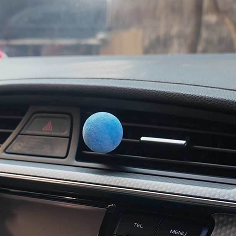 车载香薰汽车摆件网红汽车香水香氛持久星球出风口    装饰用品大