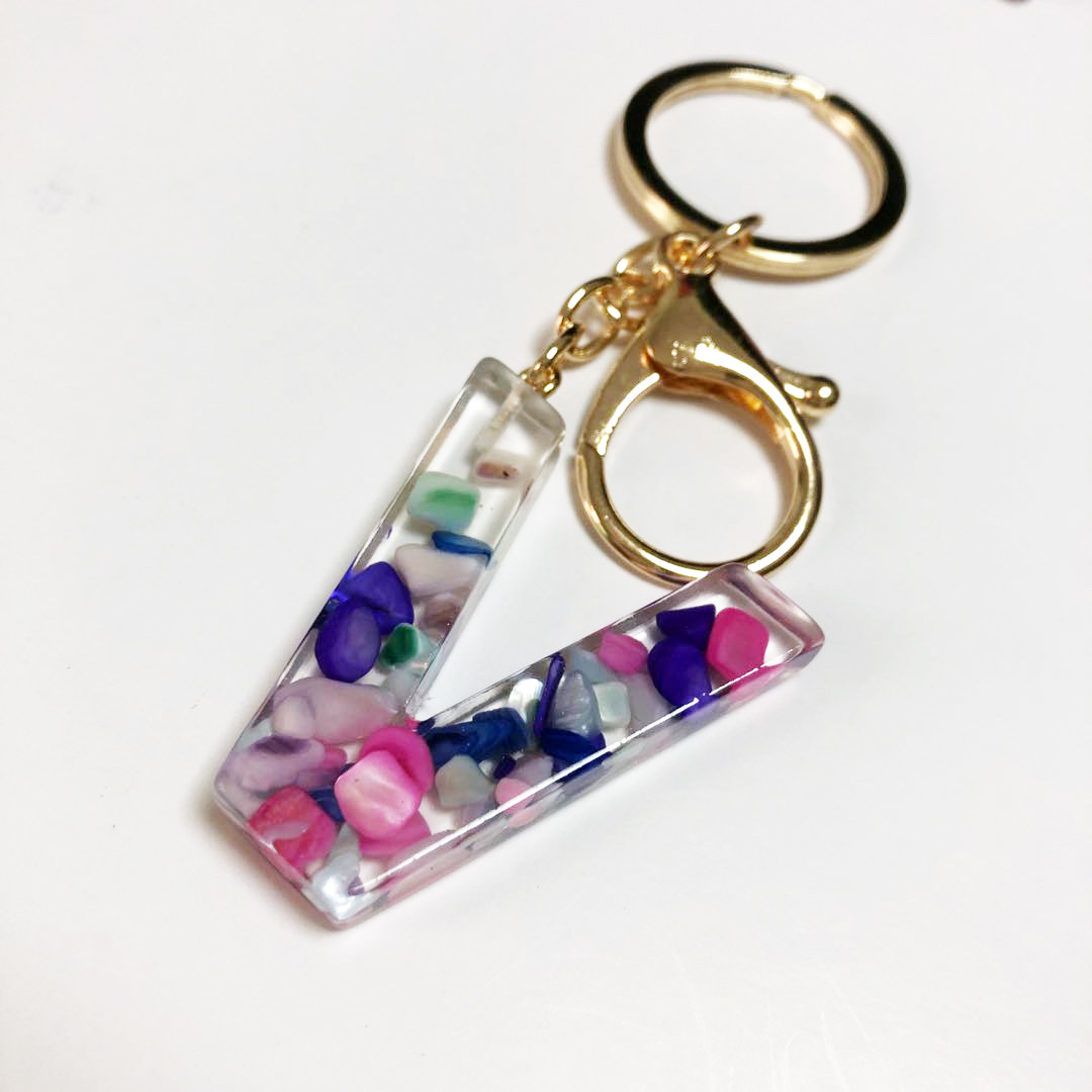 工艺品挂件定制创意钥匙圈挂扣26英文字母吊坠钥匙扣V/40MM