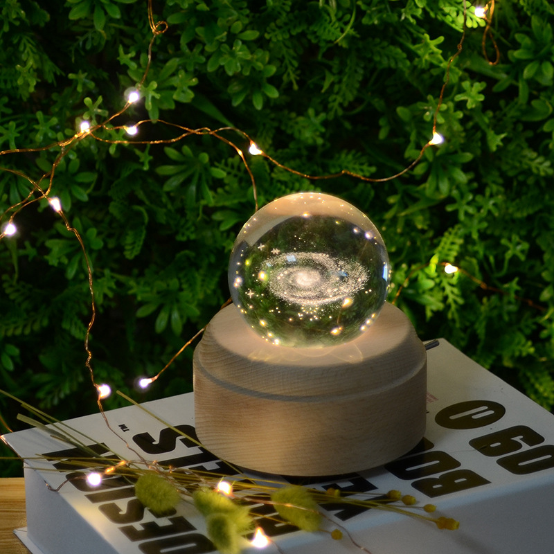 创意礼物银河系3D小夜灯新款旋转水晶球音乐盒卧室床头灯