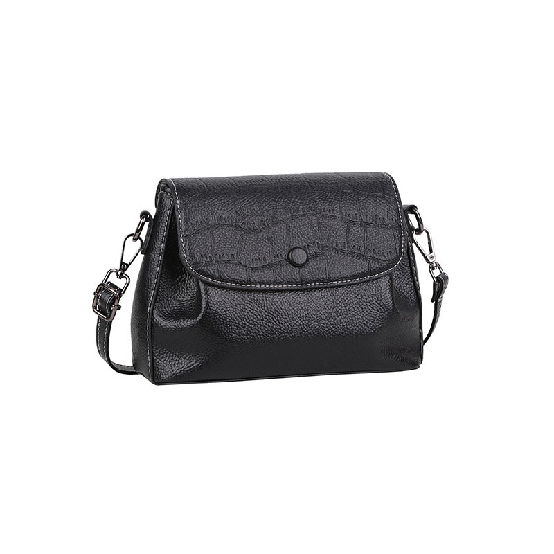 气质纯色净面真皮女包热销爆款斜跨单肩通勤包