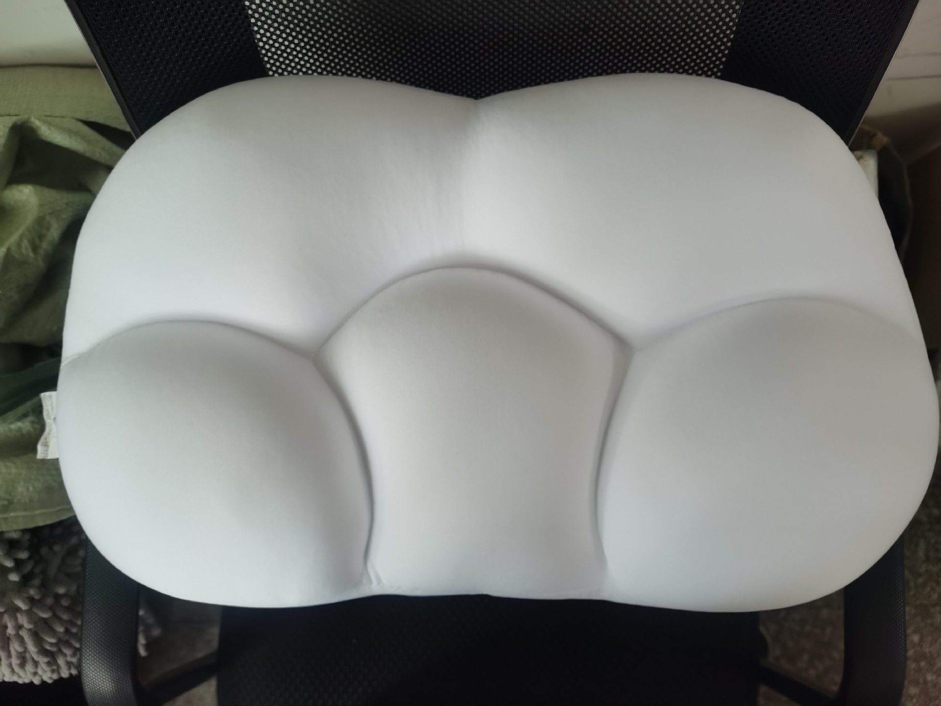 egg sleeper鸡蛋枕睡眠枕泡沫柔软颈部枕疼痛释放蝴蝶枕