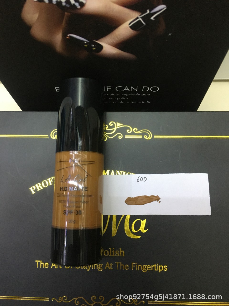 L.A粉底液粉质细腻上妆超浮贴遮瑕L.A Liquid Foundation