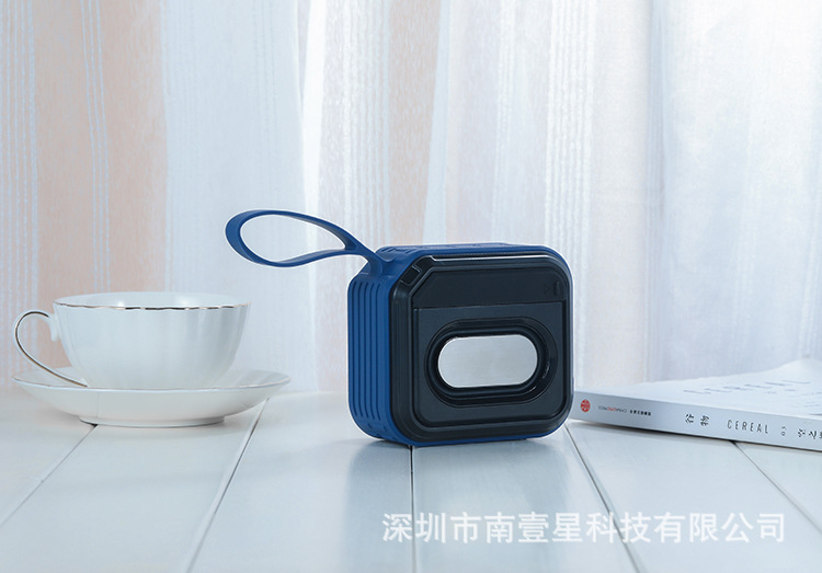 BS31D无线蓝牙音箱7级防水低音炮户外便捷手提式方形音箱