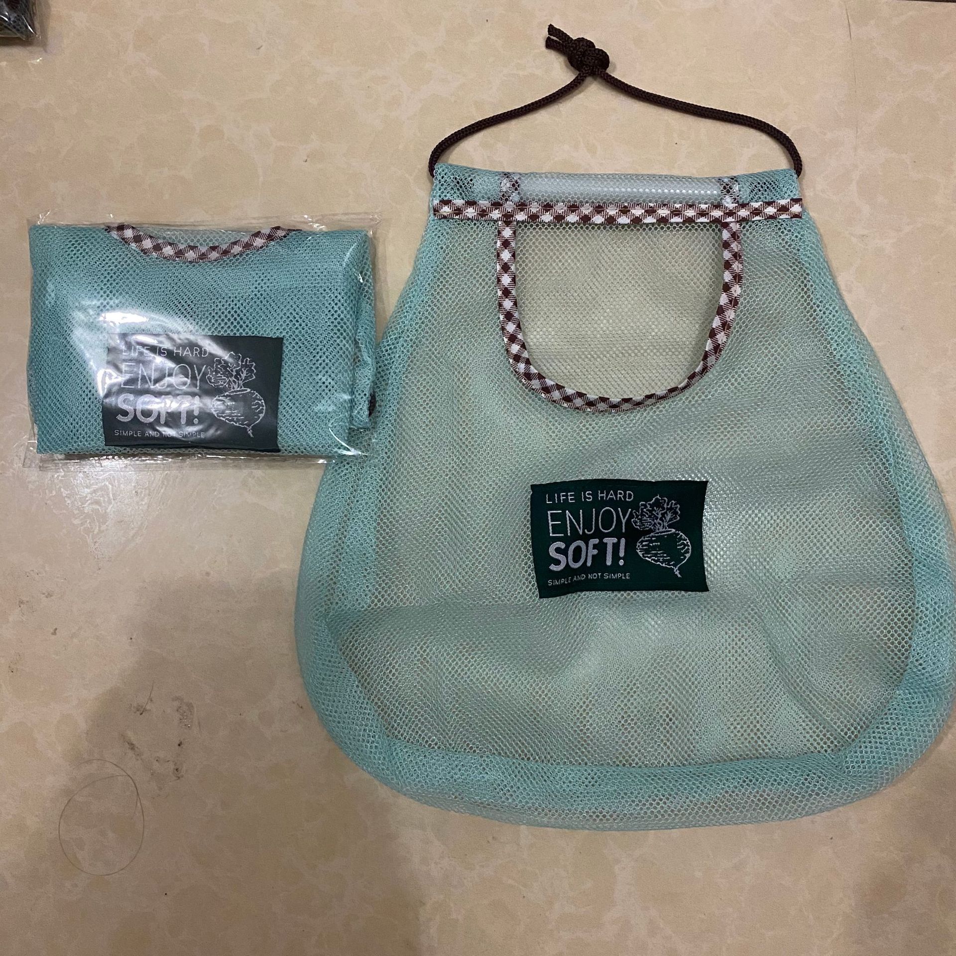 多功能储物袋便携购物袋大蒜收纳厨房墙壁挂式收纳袋水果蔬菜挂袋