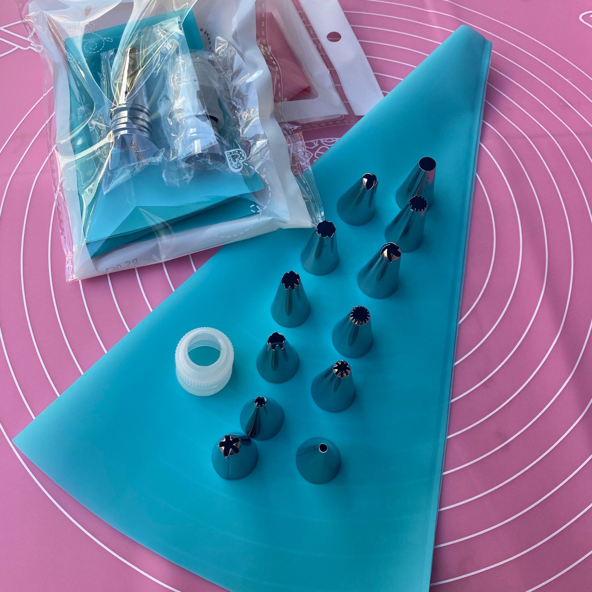 26件裱花嘴蛋糕裱花嘴裱花袋奶油烘焙工具套装奶油嘴EVA裱花袋